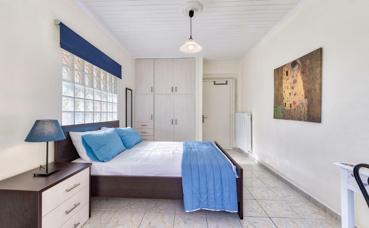 Ina Apartment Kalamákion エクステリア 写真